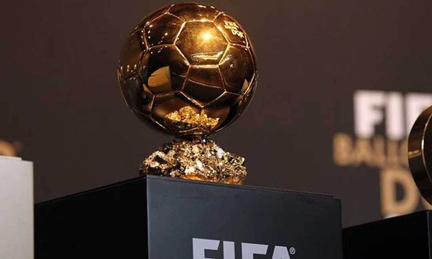 تسريب اسم الفائز بالكرة الذهبية 2022 || موعد حفل البالون دور 2022 واعلان الفائز بالجائزة لهذا العام
