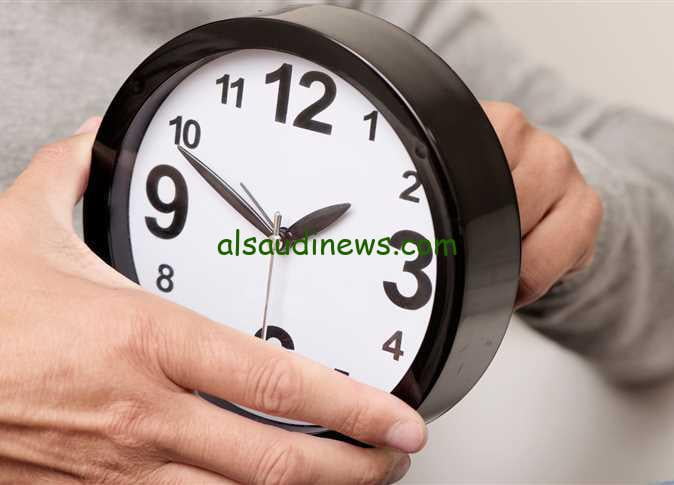 موعد بدء التوقيت الشتوي في مصر وتغيير التوقيت الصيفي 2023 “إضبط ساعتك”