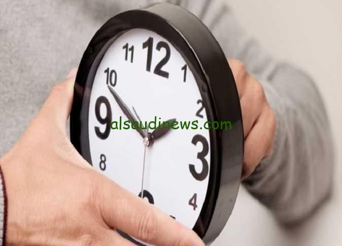 تغيير الساعة في مصر.. إعرف مواعيد الأذان بعد تطبيق التوقيت الشتوي