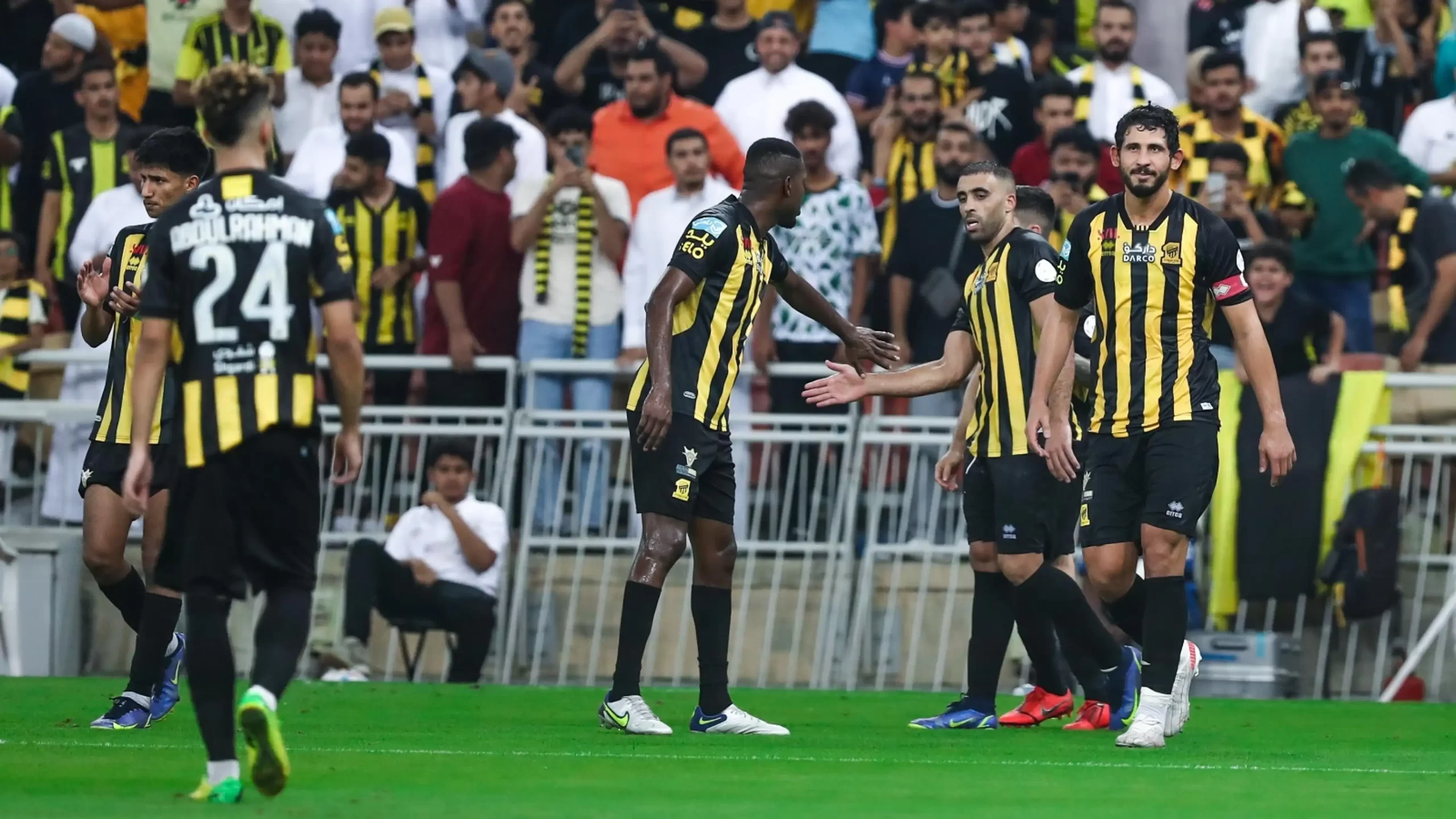 القنوات المفتوحة الناقلة لمباراة الإتحاد أمام الشباب في دوري روشن السعودي