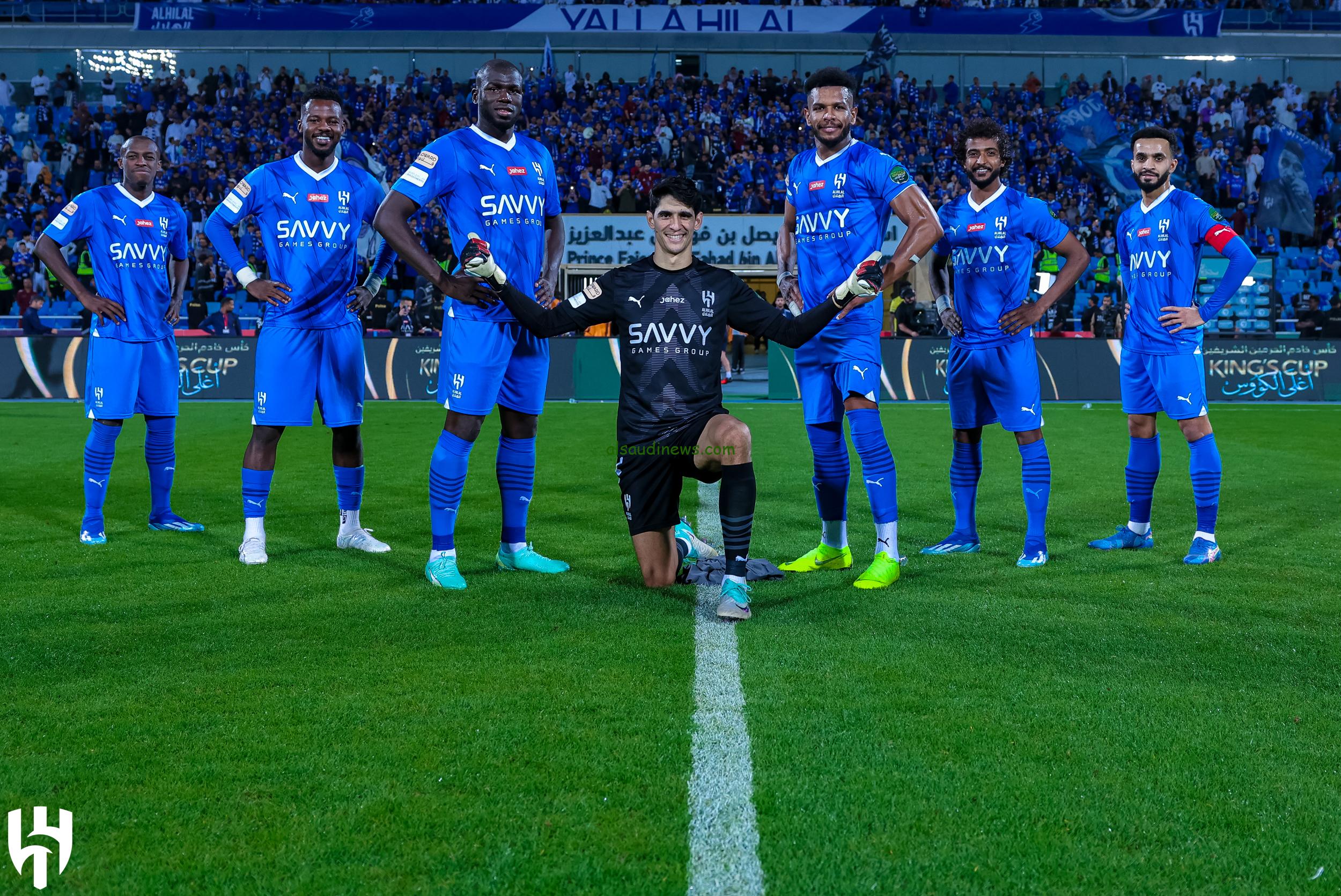 القنوات المجانية الناقلة لمباراة الهلال اليوم أمام الوحدة في دوري روشن السعودي