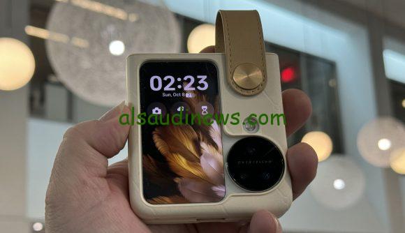 ابداع التكنولوجيا: Oppo Find N3 Flip يثير الإعجاب بمواصفات فائقة وسعر جاذب يتحدى الهواتف القابلة للطي الكبيرة