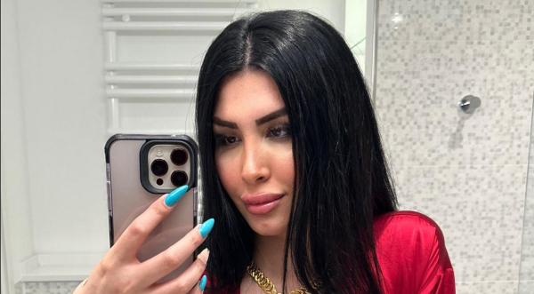 تسريب أفلام ميرا النوري العراقية بدون حذف علي سناب شات وتويتر
