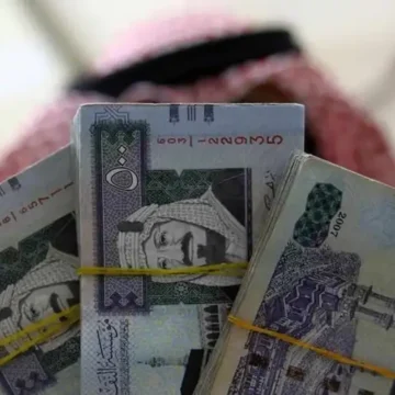 “هتسدد كل ديونك وتكبر مشروعك” فترة سداد حتى 5 سنوات.. التمويل الشخصي من بنك الرياض 1445 يصل إلى 500 ألف ريال سعودي