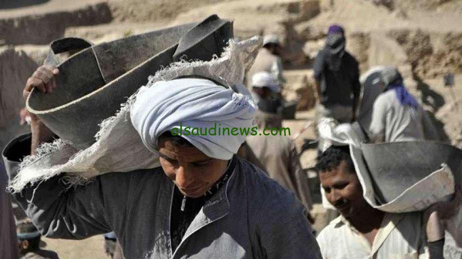 1000جنيه لكل مواطن… منحة العمالة الغير منتظمة 2024 والشروط اللازمة إقسم المنحة علي جبين