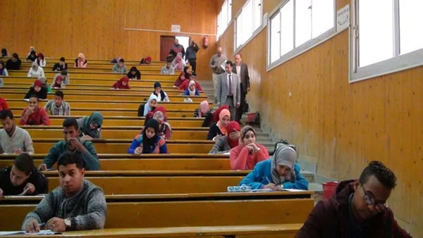 معادله الدبلومات التجاريه .. رابط التقديم لمعادلة كلية التجارة 2024/2025 لطلاب الدبلومات الفنية والشروط اللازمة