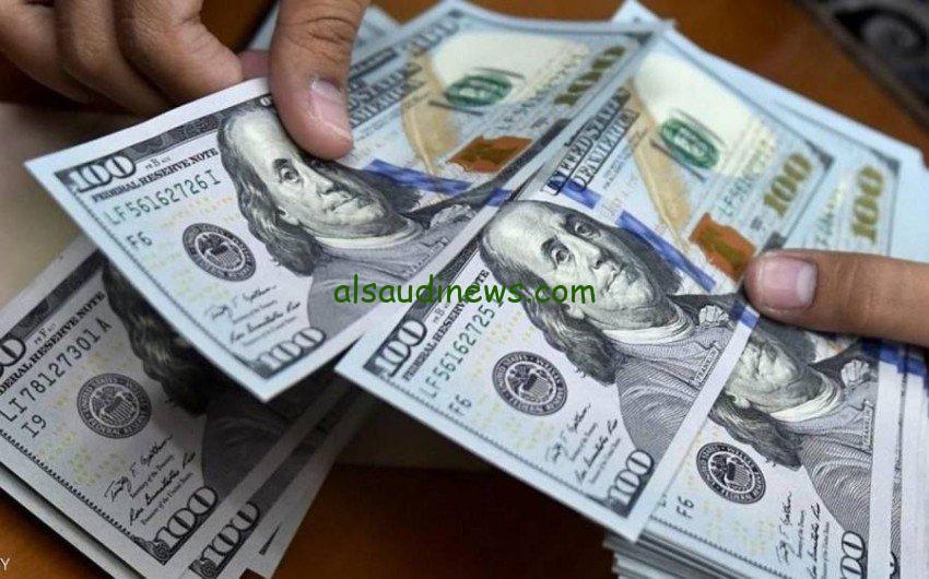 الاخضر طاير النهارده.. سعر الدولار مقابل الجنية اليوم 1 اغسطس 2024 فى جميع البنوك المصرية والسوق السوداء