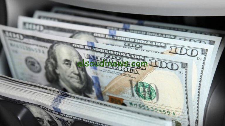 الاخضر ضارب في العالي .. سعر الدولار في السوق السوداء اليوم الاحد 25 أغسطس 2025