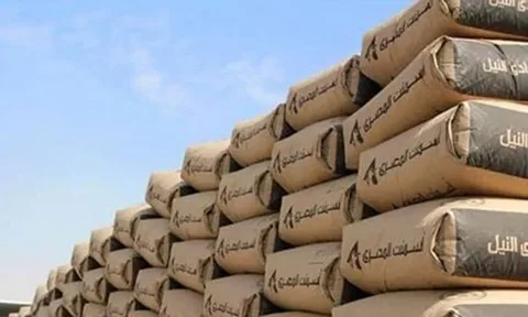 الطن بكام النهاردة.. سعر طن الاسمنت اليوم الاربعاء 11-9-2024 النصر والرمادي في الأسواق