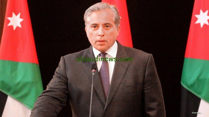 من هو رئيس الوزراء الأردني الجديد بعد استقالة بشر الخصاونه؟