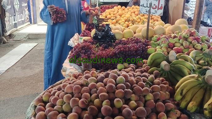 ” التفاح والموز بكام ” جدول اسعار الفاكهة اليوم السبت 7 سبتمبر 2024 في سوق العبور والجملة