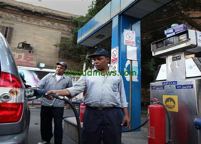 “فول عربيتك قبل الزيادة الجديدة” أسعار البنزين اليوم الخميس 10/10/2024بمحطات الوقود