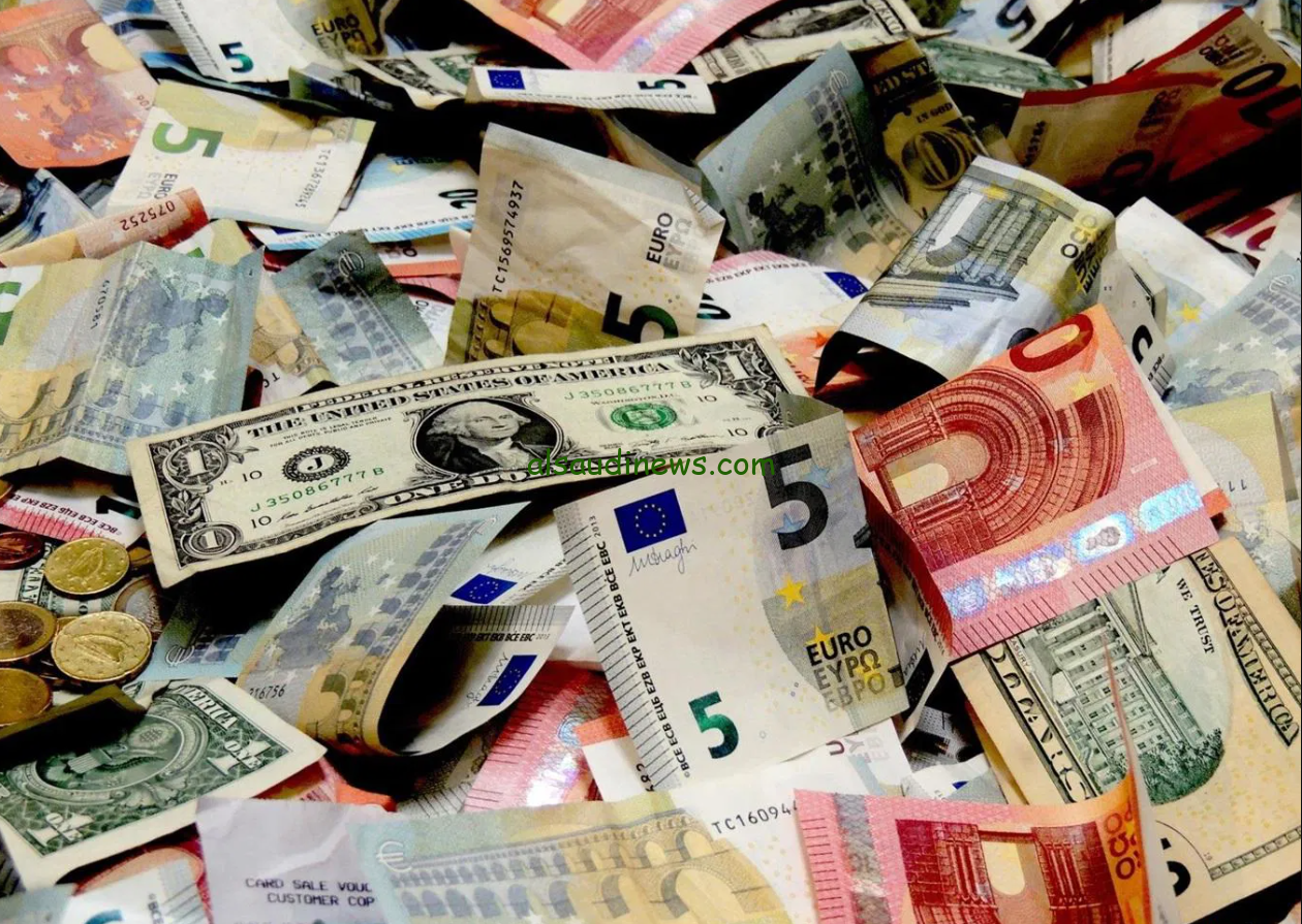“الدولار في خطر” أسعار العملات اليوم في السوق السوداء الأحد 27 أكتوبر 2024 وفي البنك المركزي المصري