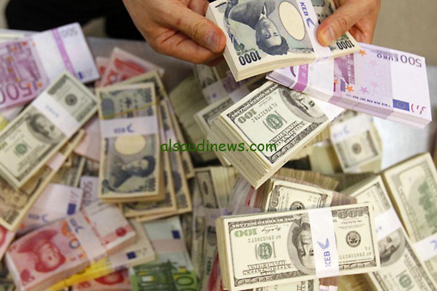 “دولار ويورو وريال” سعر العملات في السوق السوداء اليوم الخميس 31 أكتوبر 2024 هدوء تام في فترة الظهيرة