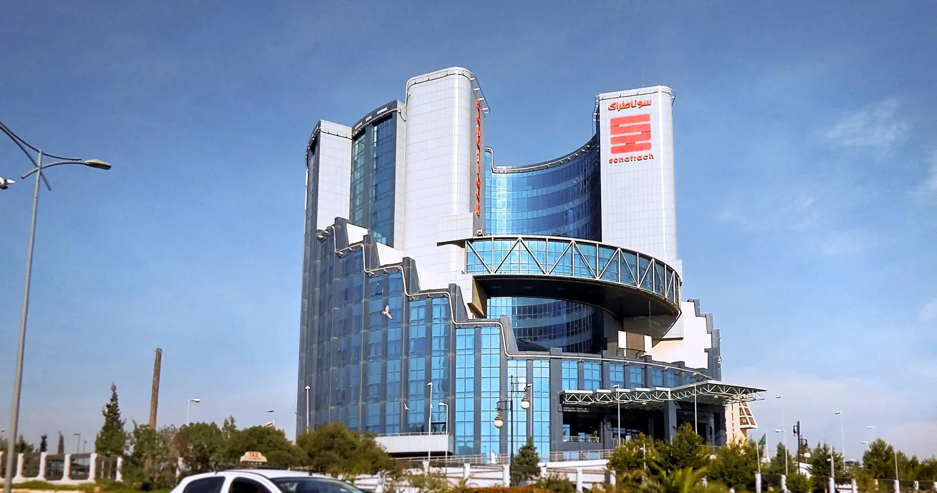التقديم على سوناطراك الجزائر 2024 nationalrecruit.sonatrach.dz شروط التقديم والتخصصات المطلوبة
