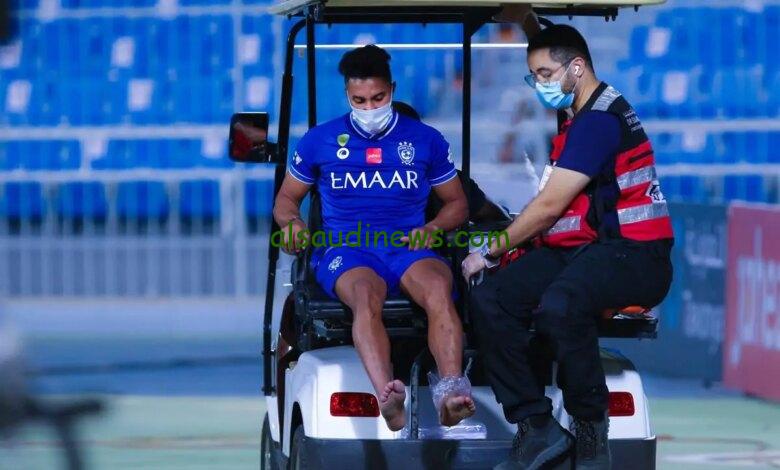 سبب إصابة سالم الدوسري ومدة غيابة عن مباريات الهلال القادمة