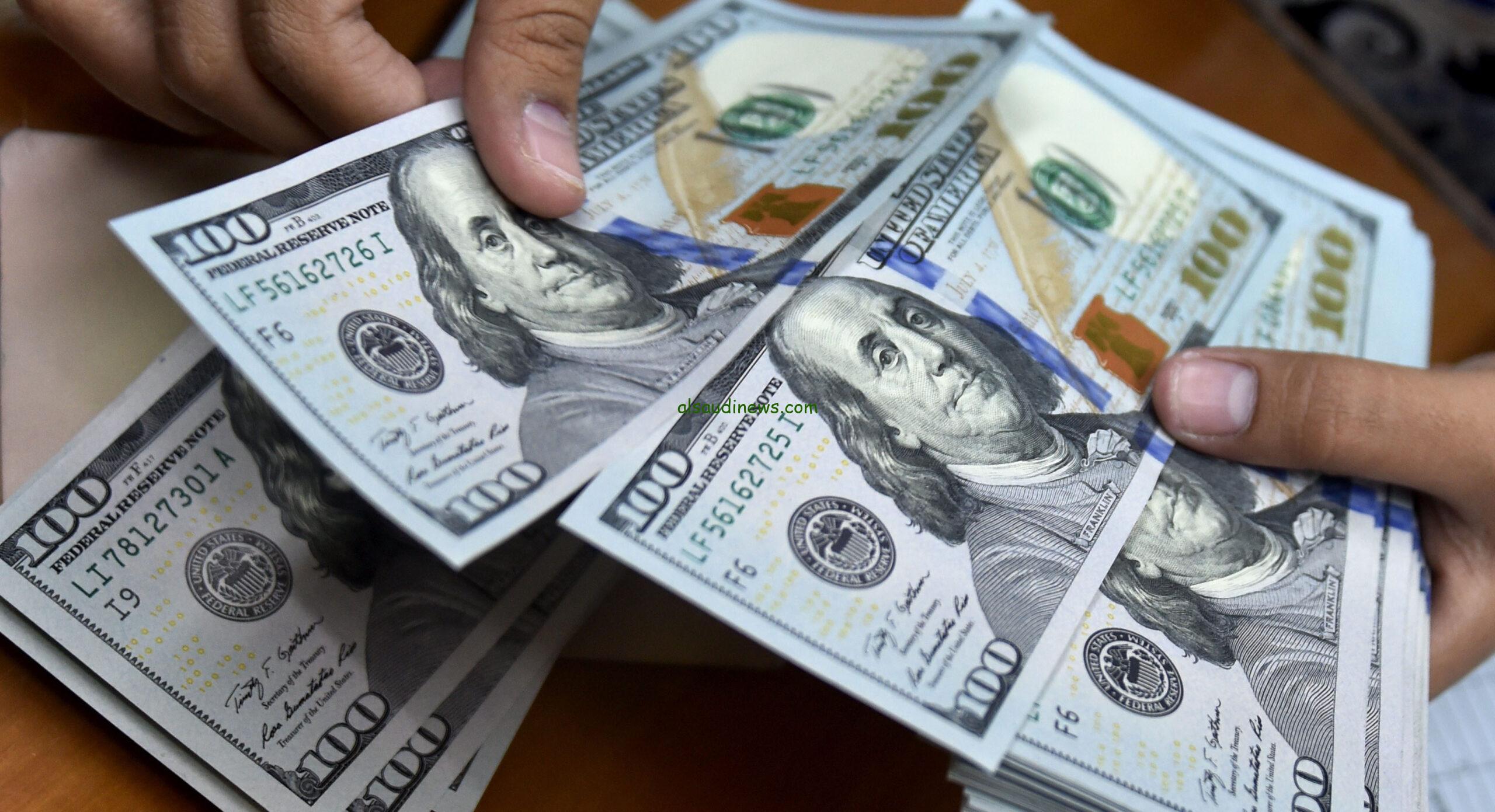“المصرى بينافس الأخضر” اعلي سعر للدولار اليوم في السوق السوداء الأربعاء 6 نوفمبر 2024 وفي البنوك المصرية