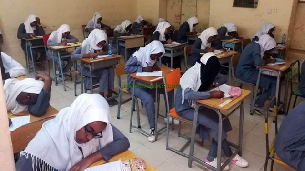 “توضيح من الوزارة” هل تم تأجيل امتحانات الشهادة السودانية؟ وجدولهم ومواعيد