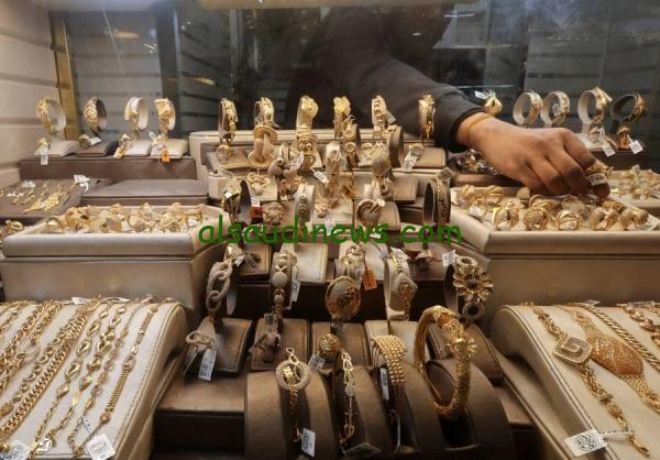 قفزة تاريخية عيار 21 الان .. سعر الذهب اليوم الجمعة 28 مارس 2025 فى مصر فى كافة محلات الصاغة
