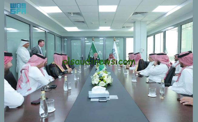 زيارة مساعد وزير الصناعة لرأس الخير لتطوير الصناعات التعدينية