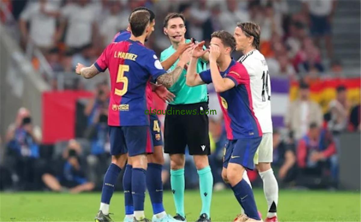 مدافع برشلونة: ما حدث يشير إلى عدم احترام كبير لريال مدريد، وكرة القدم خرجت منتصرة