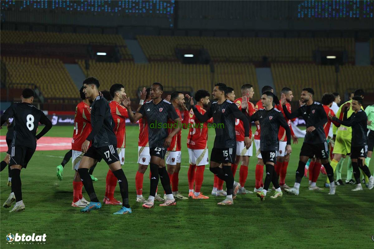 توقيت المباراة والقناة الناقلة للأهلي وبتروجيت في الدوري المصري اليوم