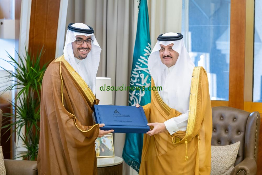 أمير الشرقية يستعرض التقرير السنوي لأعمال غرفة الشرقية 2024
