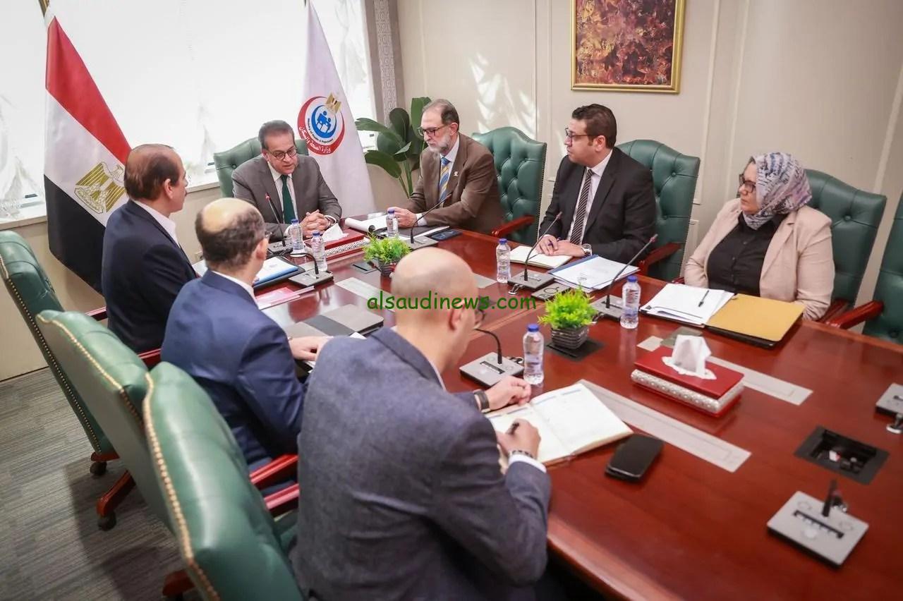 وزير الصحة يوجه باستئناف نشاط أفرع المنشآت الغذائية بعد أزمة لبن
استئناف النشاط يتم وفقًا لمطابقة المواصفات الصحية