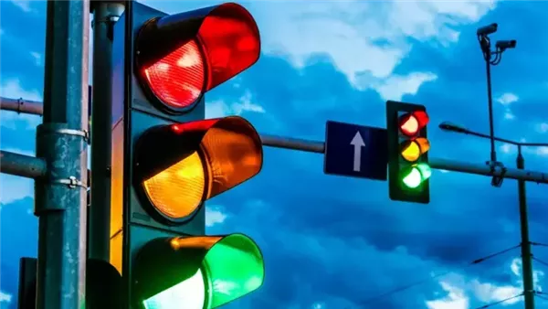 كيفية الاستعلام عن مخالفات المرور برقم السيارة في عام 2025 وطرق الدفع المتاحة