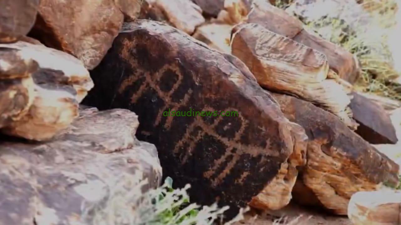 اكتشافات أثرية نادرة تعود لآلاف السنين في محمية الملك عبدالعزيز الملكية