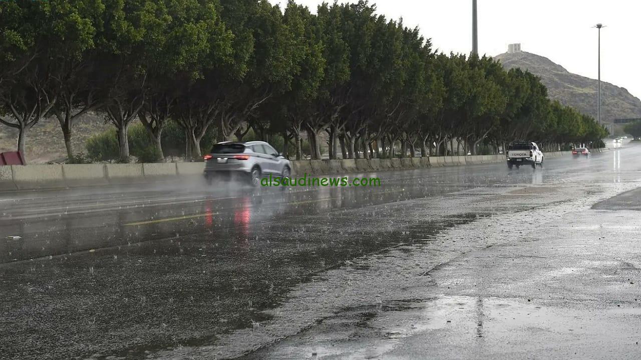توقعات الطقس تكشف عن انخفاض الأمطار وارتفاع درجات الحرارة في المملكة قريبًا