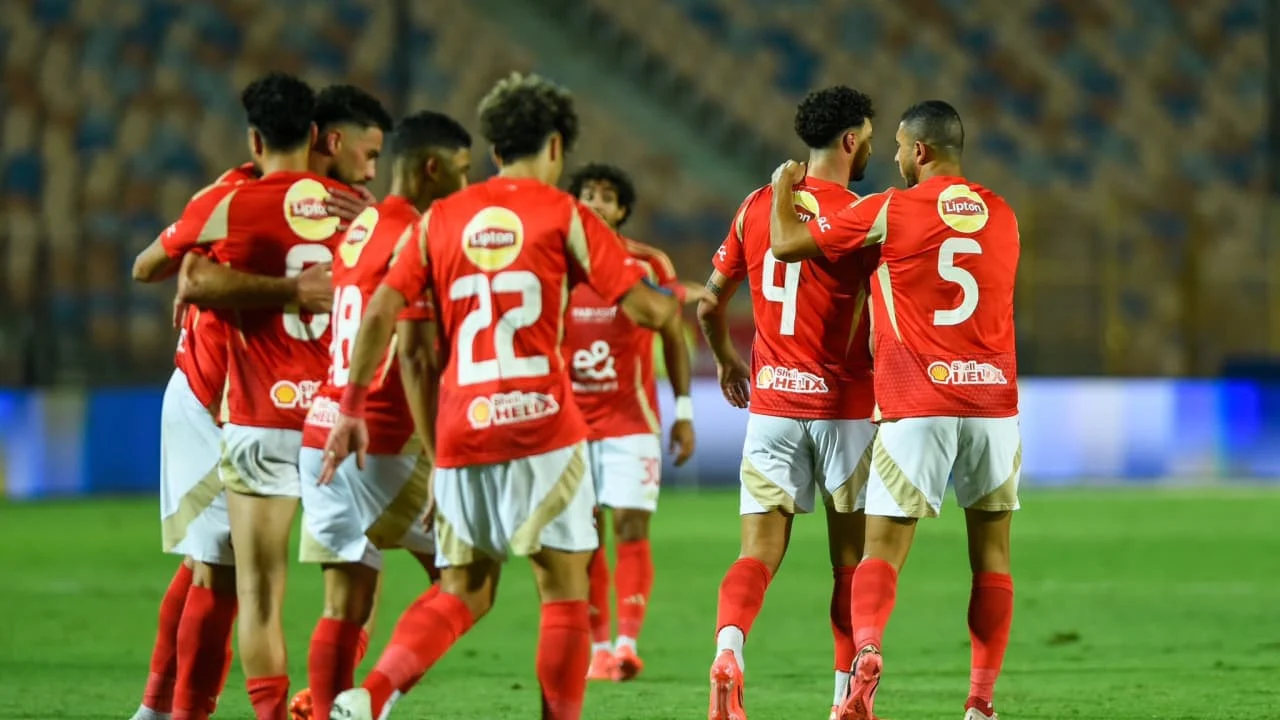 الأهلي يواجه صن داونز في معركة النهائي بدوري الأبطال، متى الموعد؟