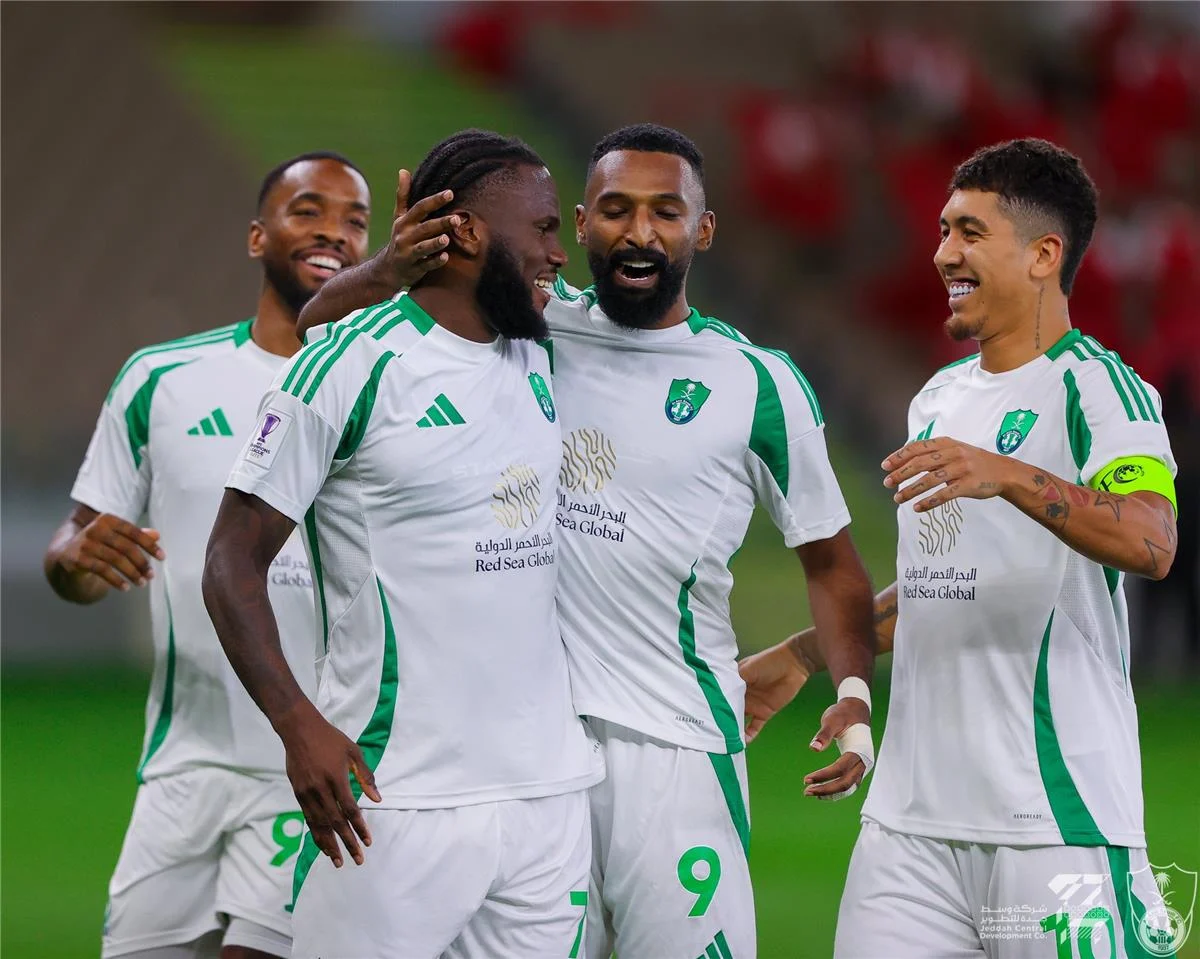 الأهلي قد يتألق بتشكيل مثير في مباراته ضد الفيحاء بدوري روشن السعودي