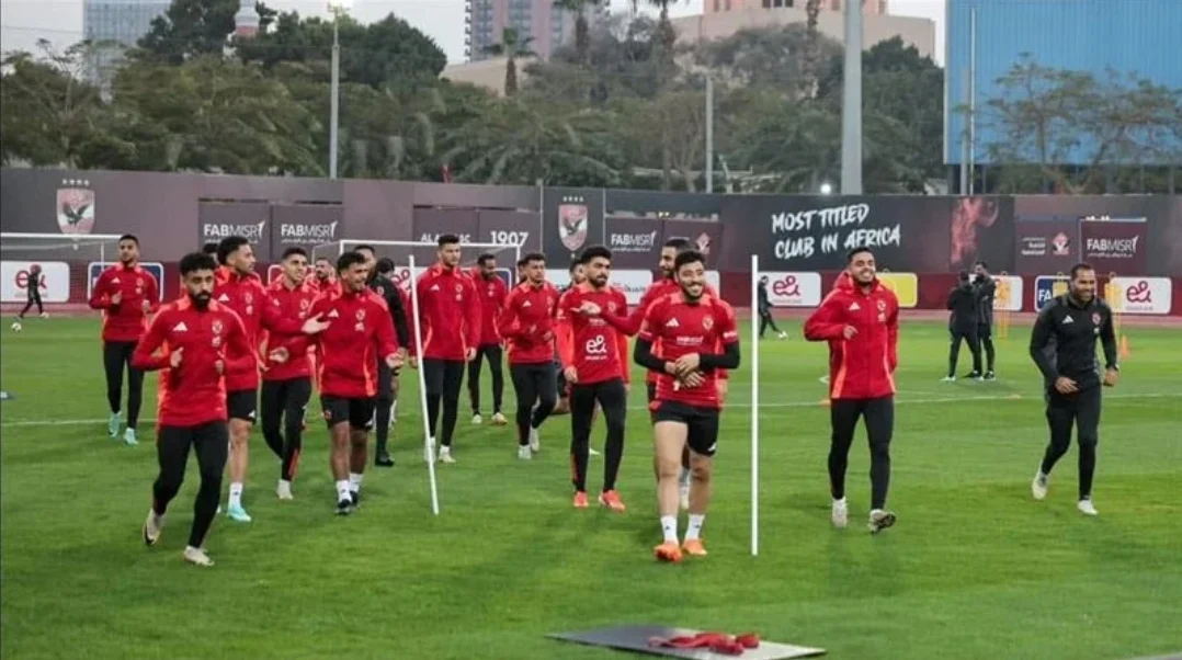 الأهلي يفتح أبواب مرانه في جنوب أفريقيا لوسائل الإعلام لمدة 15 دقيقة