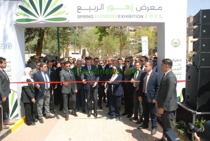 وزيرة البيئة: المعرض يعكس قدرة الأيادي المصرية على الإبداع ويدعم فكرة العودة للطبيعة