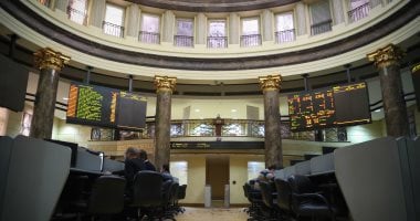 تراجع حاد في البورصة مع انخفاض مبيعات المستثمرين العرب والأجانب يوم الأحد
